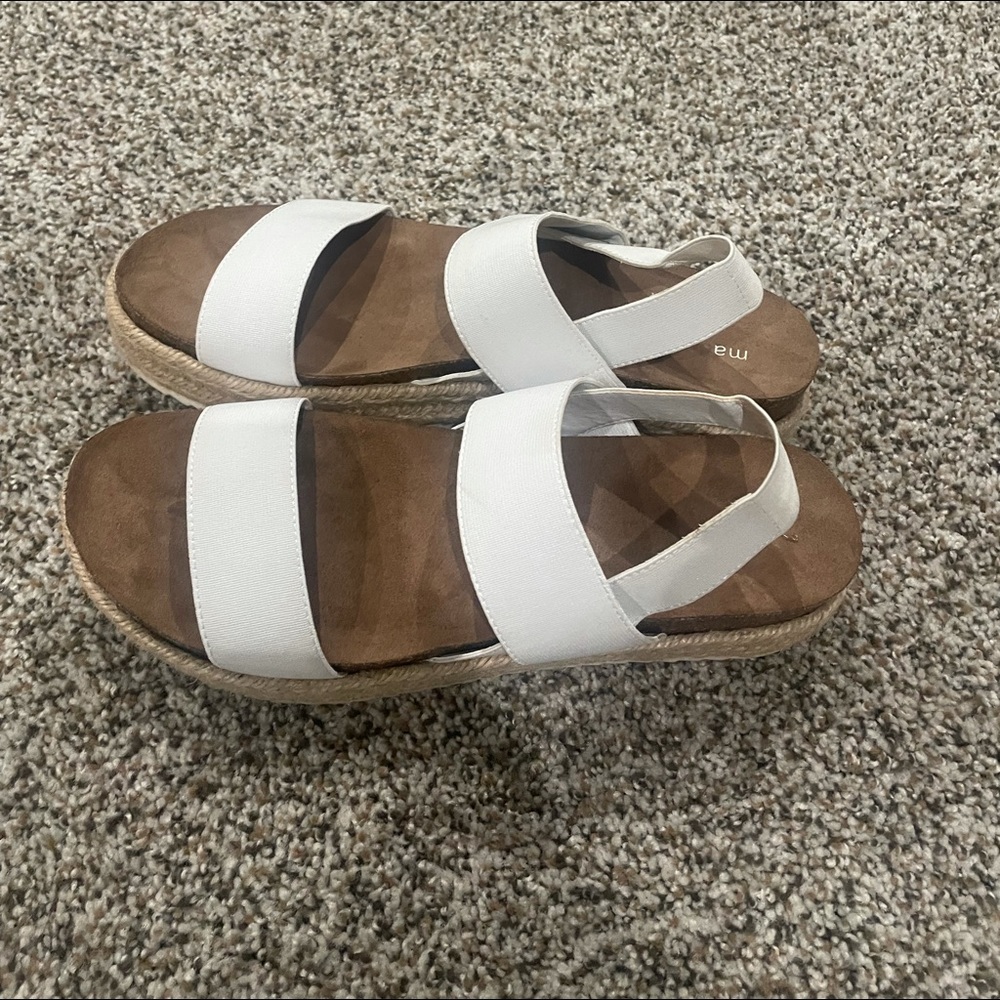 Size 9 white wedge sandals
